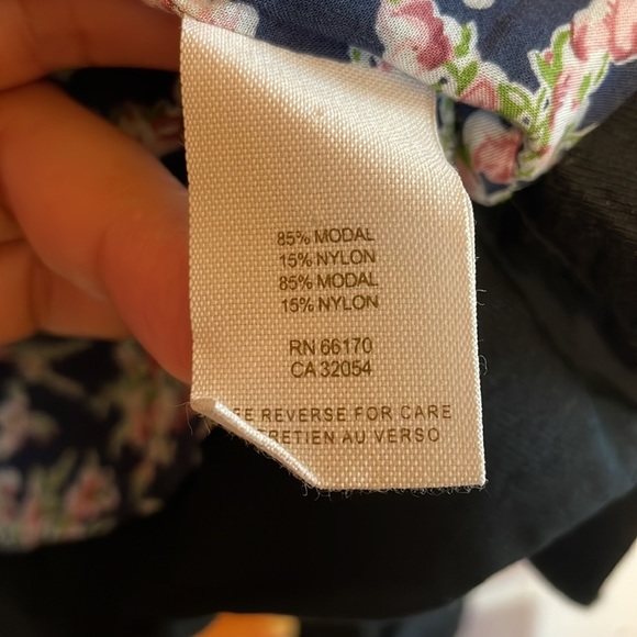 Free People Black Cropped Asymmetrical Jacket, Size 2 - Picture 9 of 9